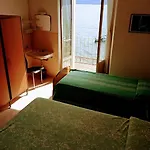 Bed and breakfast Trattoria Della Cascata 3*