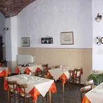 Trattoria Della Cascata Nocleg ze śniadaniem 3*