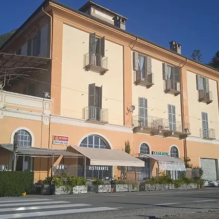 Trattoria Della Cascata ベッド・アンド・ブレックファスト 3*